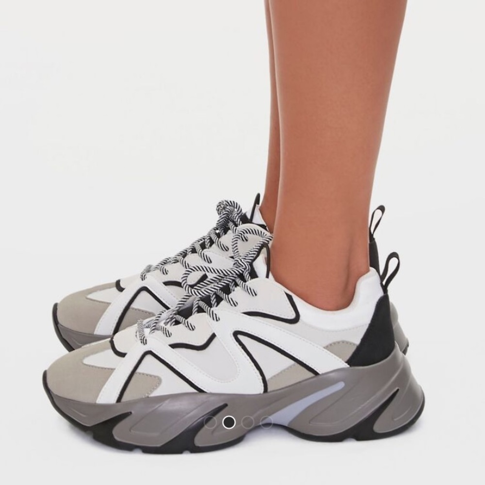 F21 chunky dad sneaker